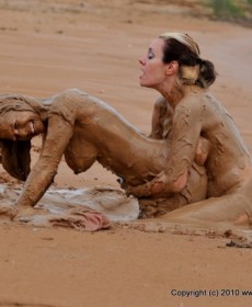 Naked girls drown in the thick mud