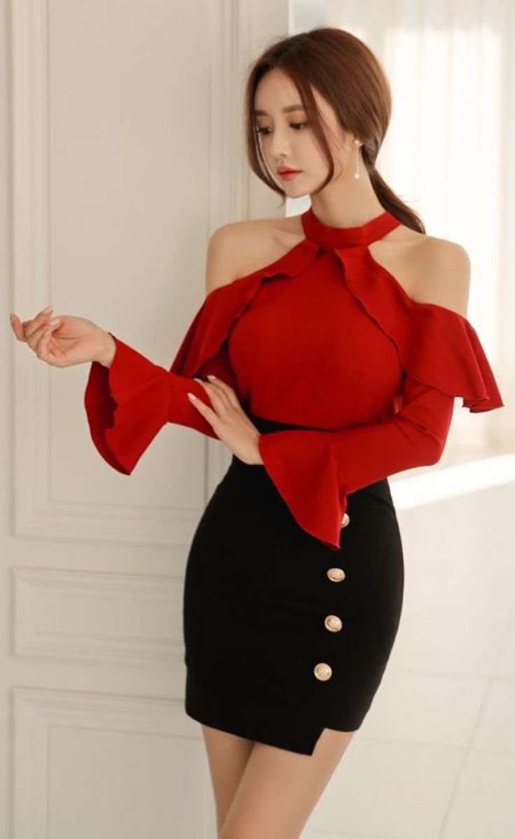 Sophie Miko in linen