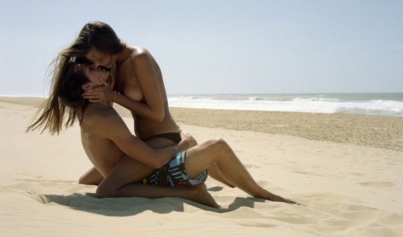 Wild beach girls and guys