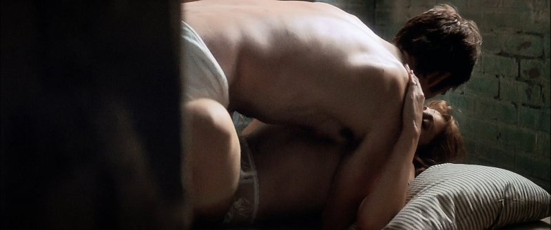 NATASHA RICHARDSON BREASTS Scene in Asylum