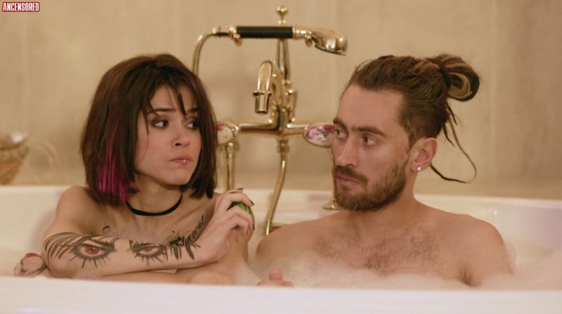 Fitness series actors Bella's niece