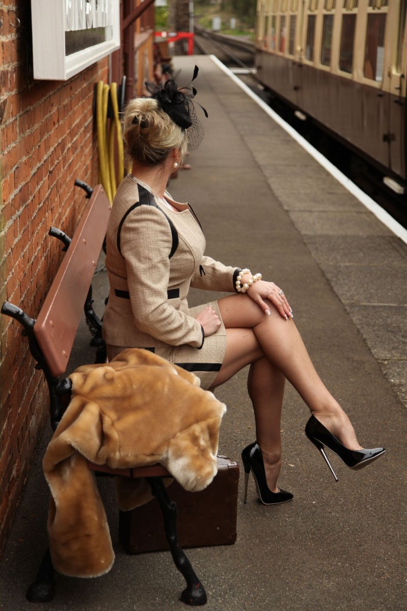 The model undressed in public