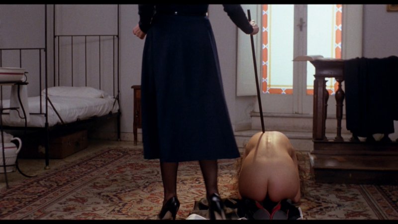 French actresses naked breasts