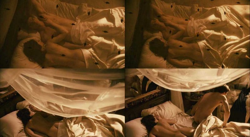 She moved her naked naked