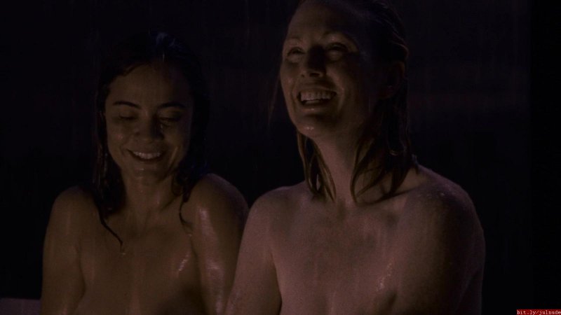 Alice Braga Queen South Sex Scene