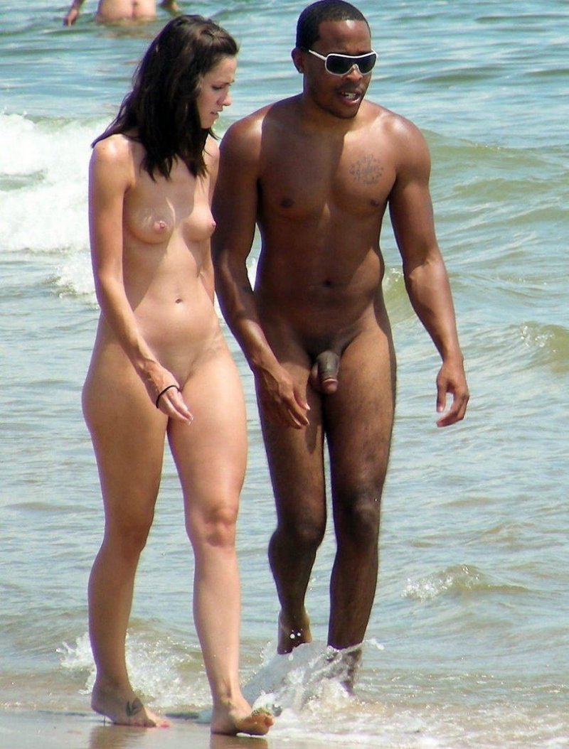 Beautiful naked pairs on the beach