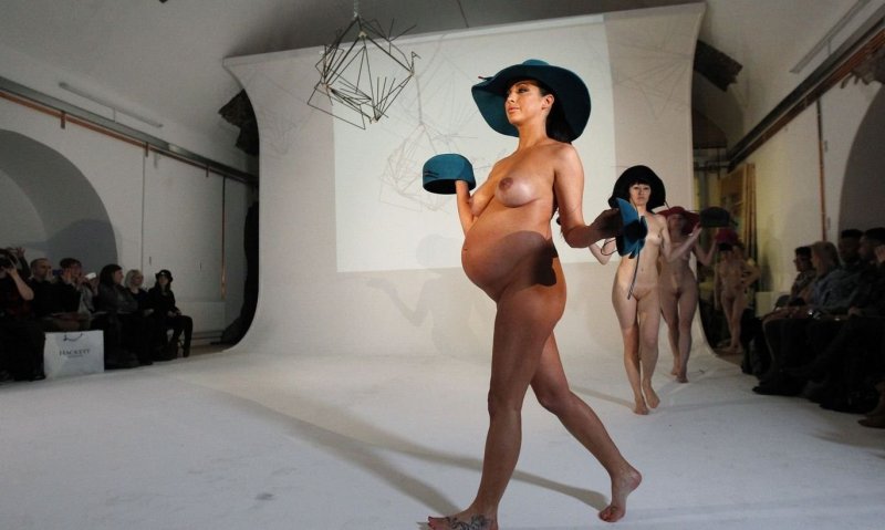 Charlie Le Minda Charlie Le NakeD