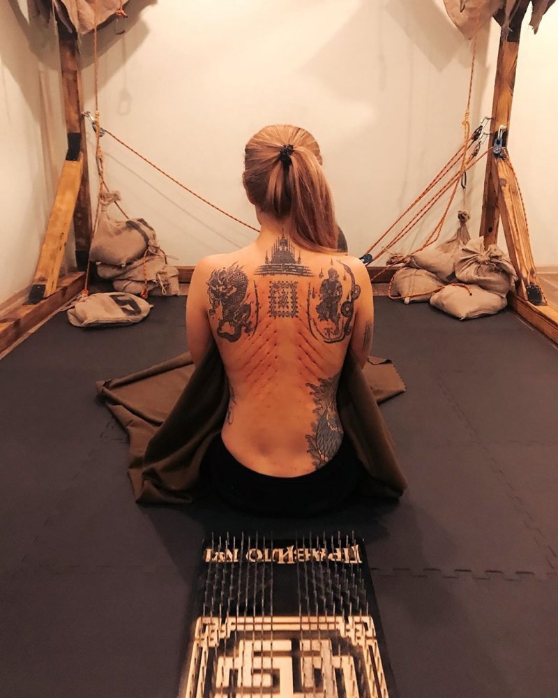 Anastasia Yankova legs