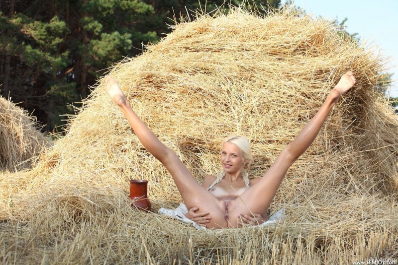 Women in the village on the hay of fucking