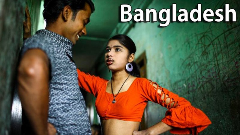 Naomi Watts and Sophie Kukson Film