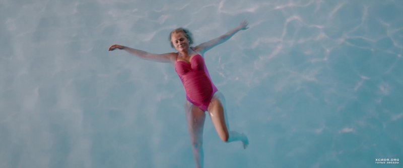 The girl sat on the tap vagina