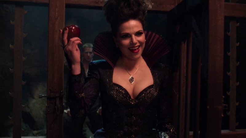 Regina Mills Evil Queen with her heart