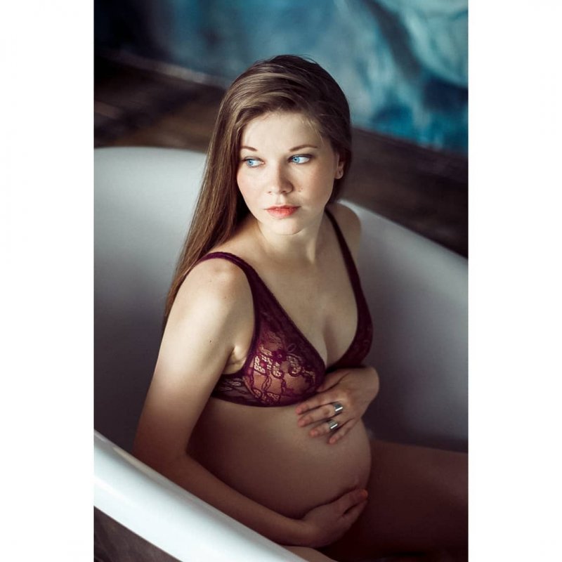 Naked pussy Natasha Lyu