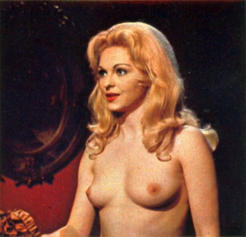 Mary Elizabeth Mastonio Nude