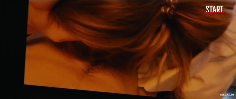 Christina Asmus bed scene