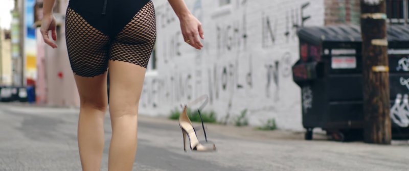 Zoe Saldana Naked in the movies