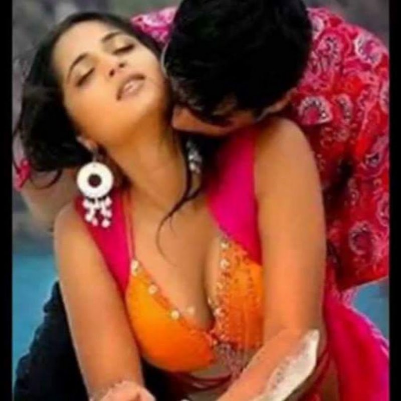Anushka Shhetti Hot