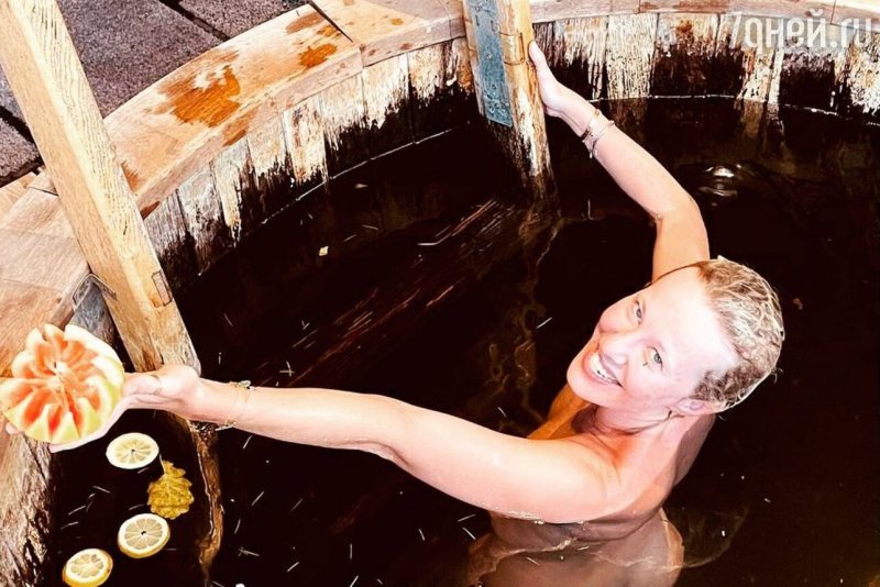 Photo Sobchak in font