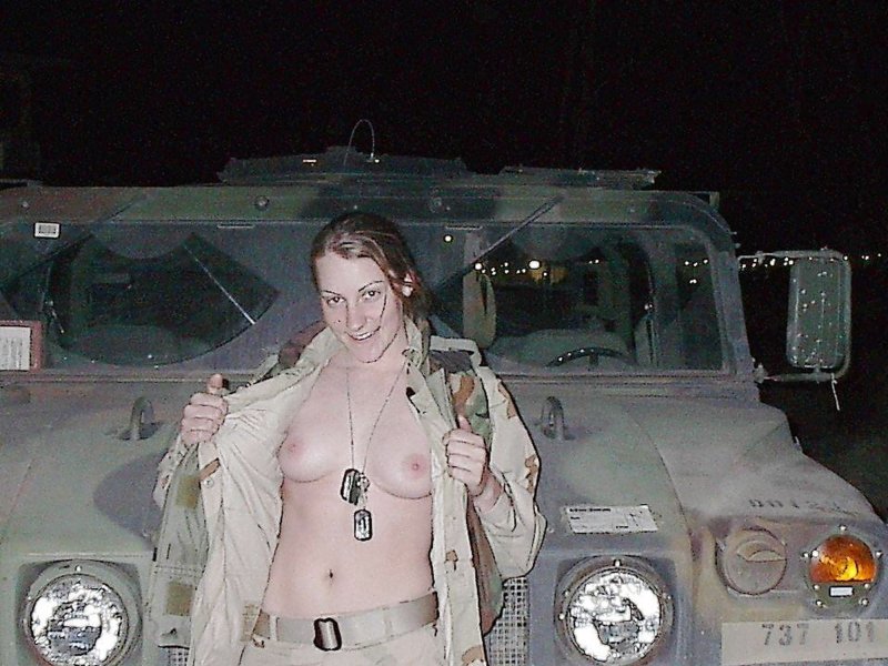 Naked American soldiers in Iraq