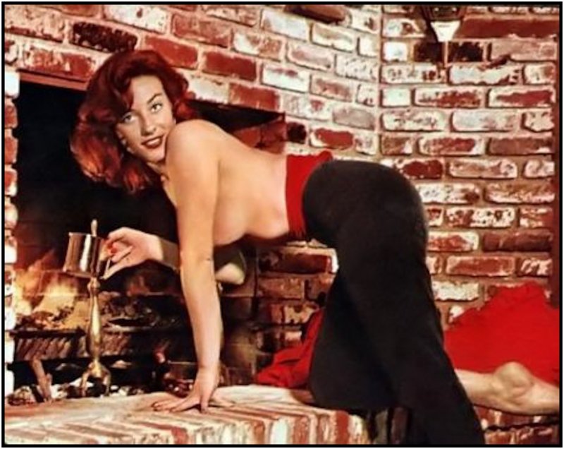 Mackenzie Davis Grace Naked