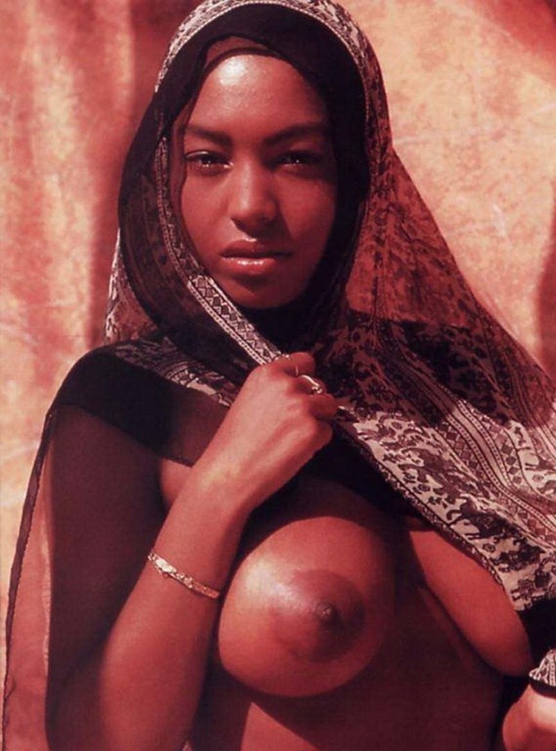 Naked Moroccan women