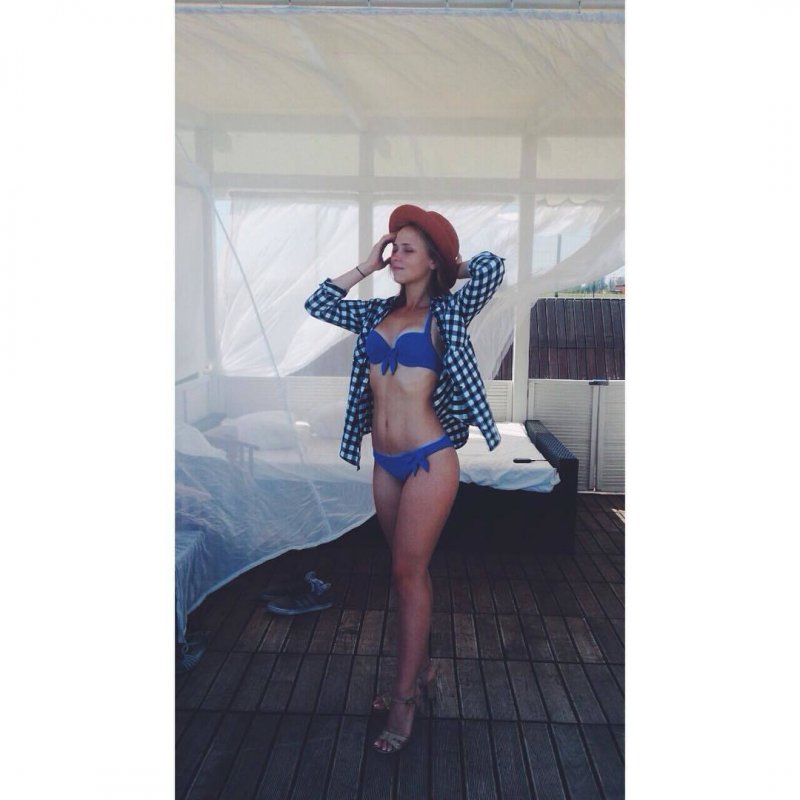 Claudia Jameson Anal