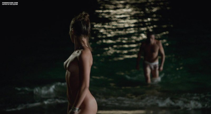 Lola Le Lann awkward moment