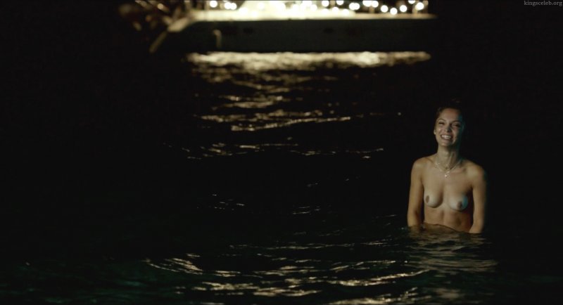 Erotic scenes from Philm "This awkward moment"