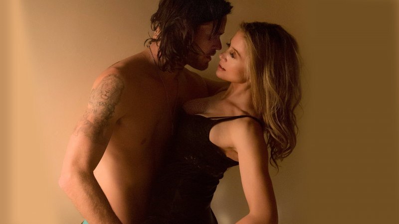 Sarah Martins in underwear