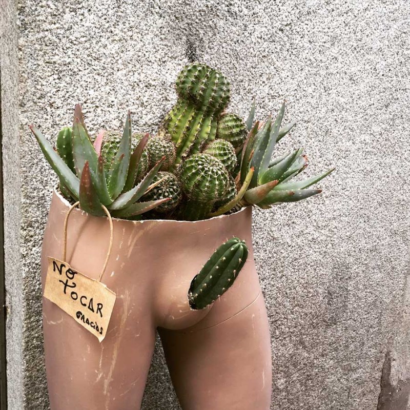 Huge things in anal hentai