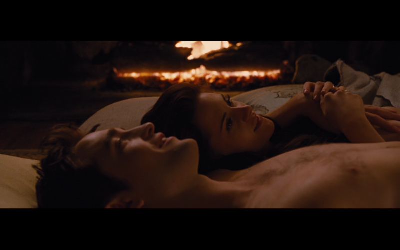 The bed scene Edward and Bella