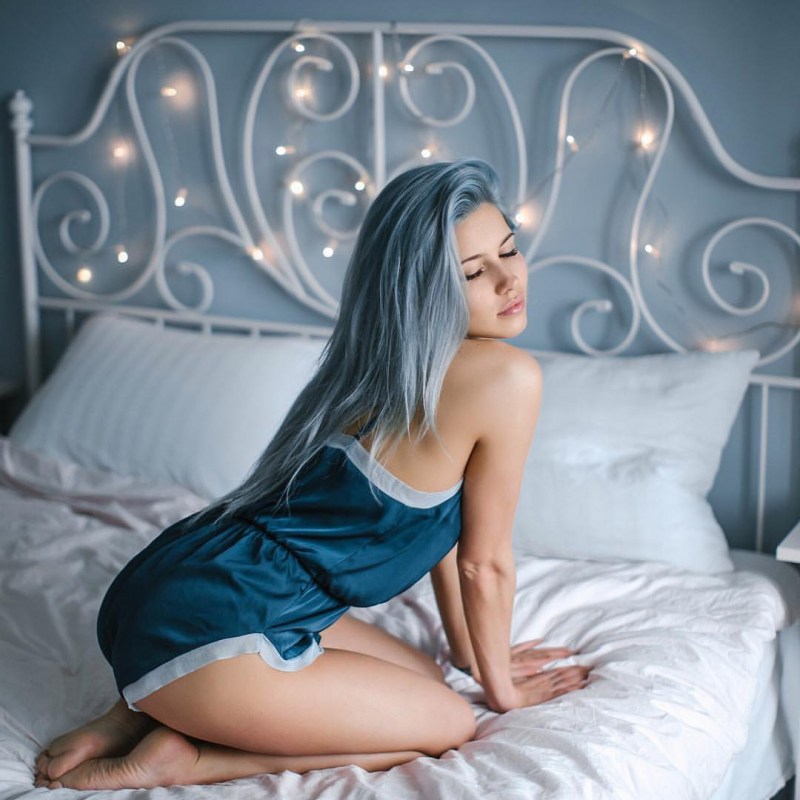 Alena Khmelnitskaya Sexy