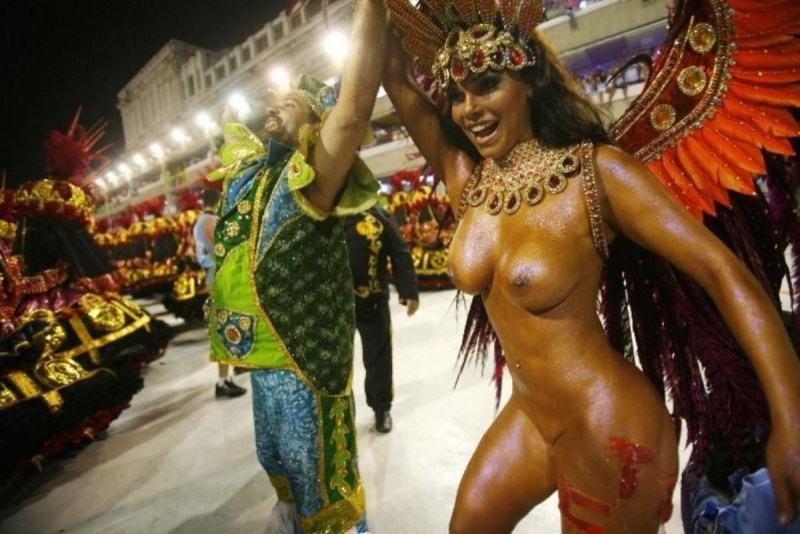 Naked carnival Brazil 2010