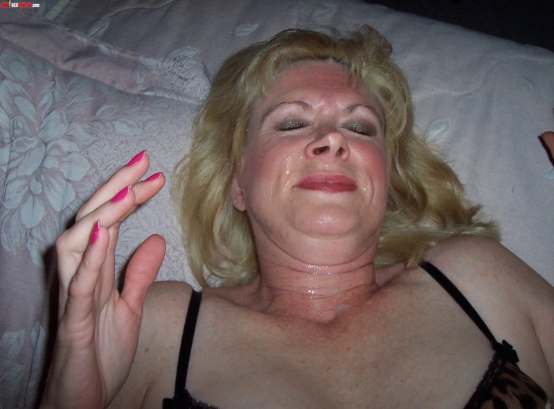 Old women cum on the face