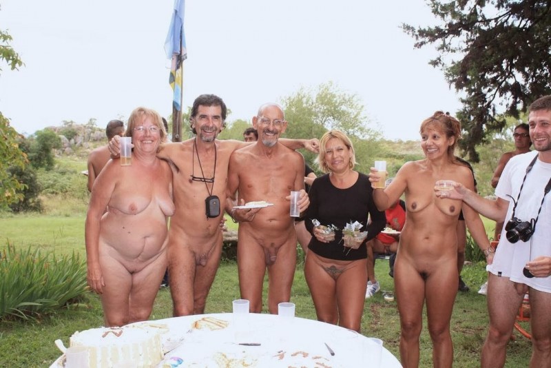 Mature nudist families