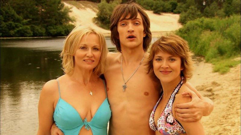 Rachel Bilson in underwear