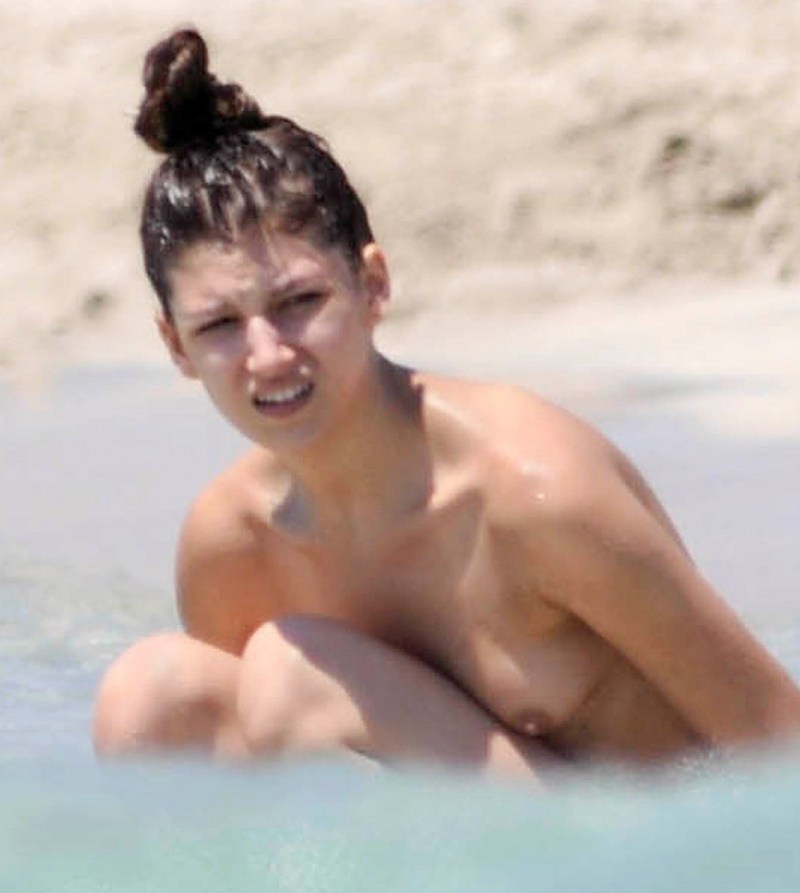 Naked Vagina Ursula Korbero