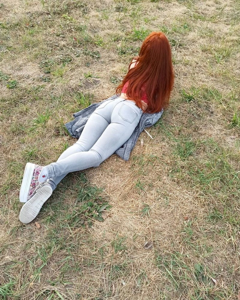 Nina Serebrova Selfie