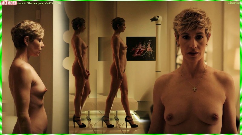 Cecile de France Tits