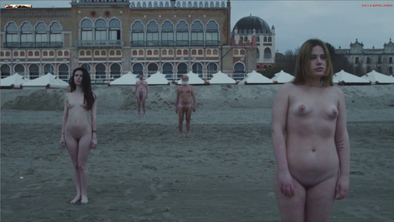 Cecile de France Nude