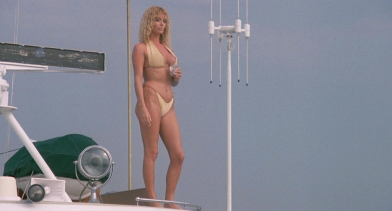 Naked nyashka spread out on the bed