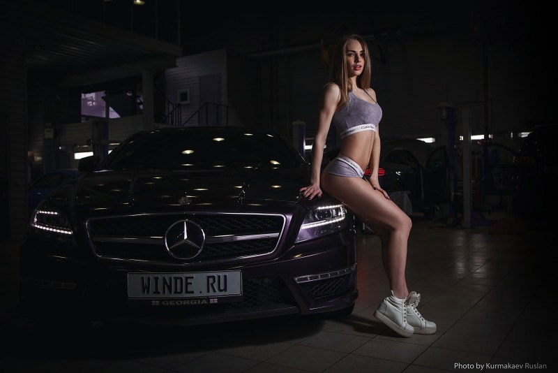 Merce C63 AMG and girl