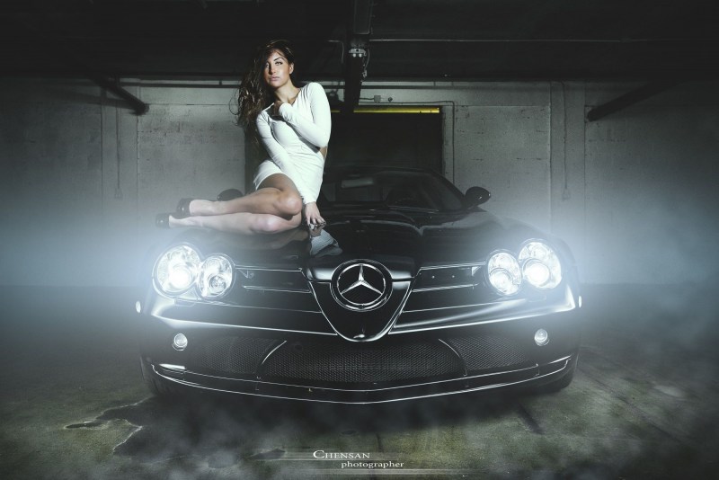 Mercedes G63 AMG and Girls