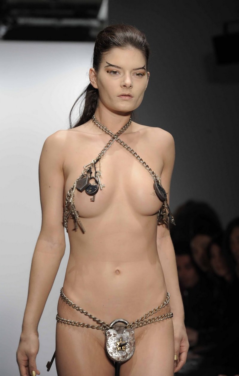 Charlie Le Minda Charlie Le 2020