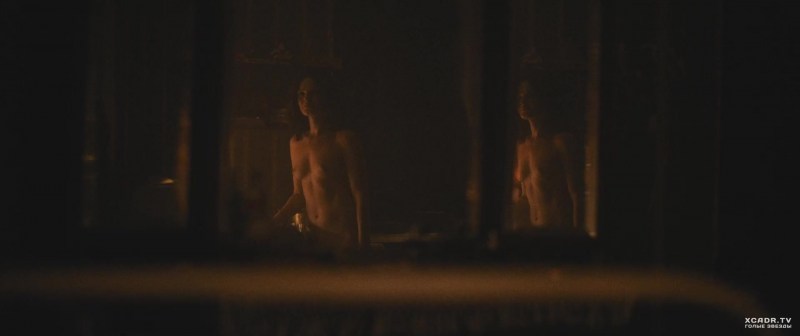 Naked celebrities squat