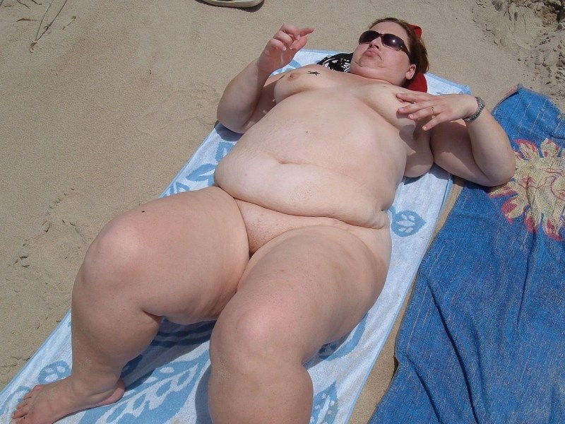 Naked thick women on the beach