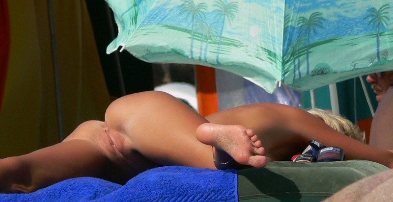 Spied asses on the beach