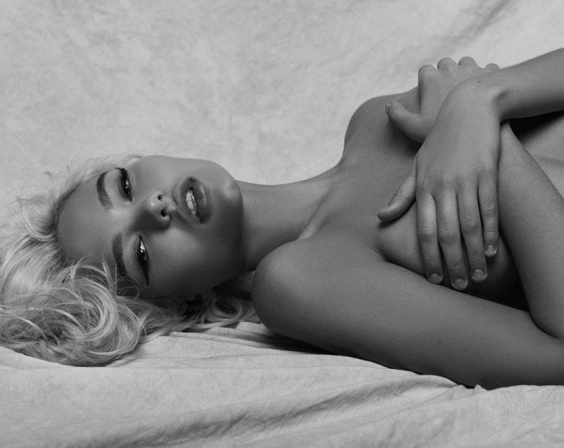 Alesya Kafelnikova is hot