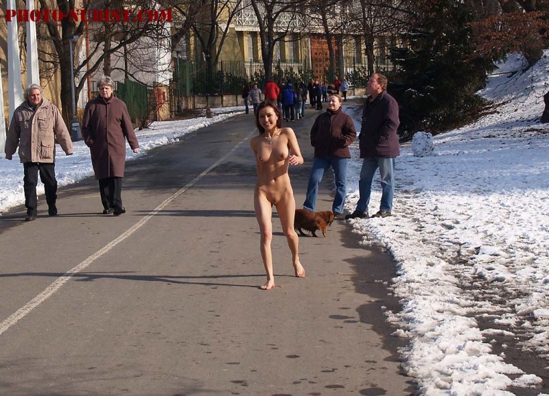 Naked barefoot in the city