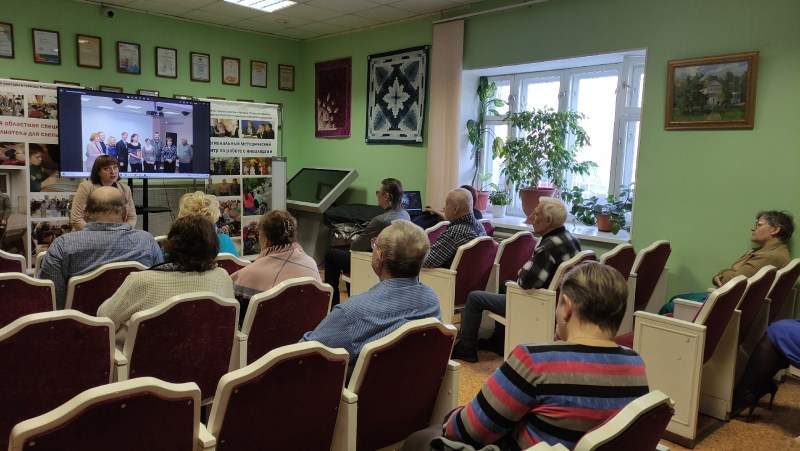 Elena Koreneva with Nikas Safronov